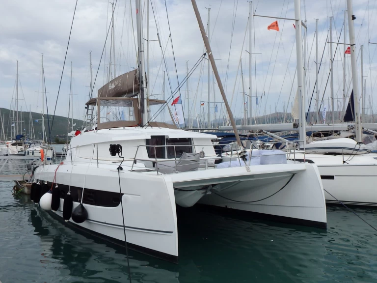 Verhuur Catamaran Bali met vaarbewijs