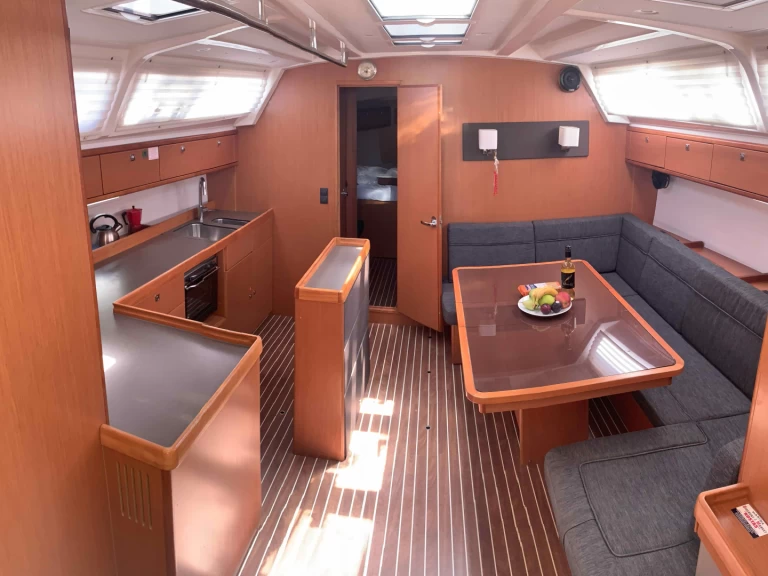 Bootverhuur Bavaria Cruiser 46 in Rhodes (City) via SamBoat