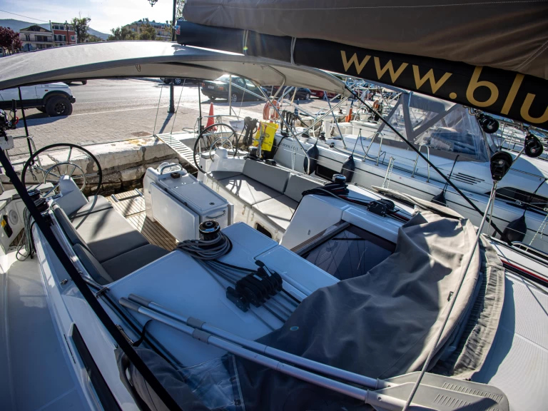Bootverhuur Jeanneau Sun Odyssey 410 in Préveza via SamBoat