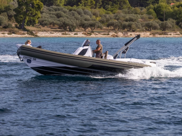 Verhuur RIB Italboats met vaarbewijs