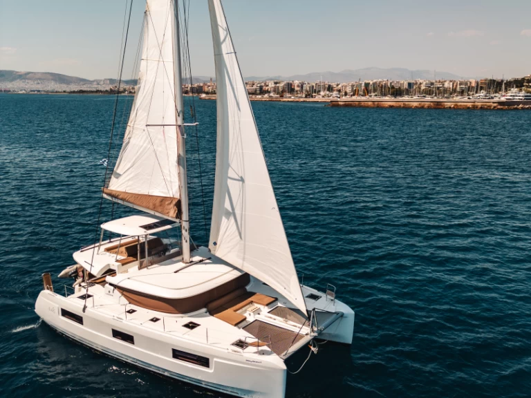 Bootverhuur Álimos goedkoop Lagoon 46