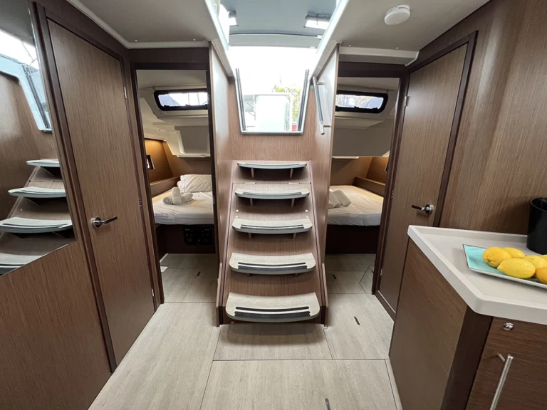 Verhuur Zeilboot in Álimos - Bénéteau Oceanis 46.1