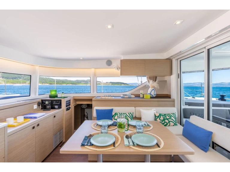 Huur Catamaran met of zonder schipper Lagoon in Álimos