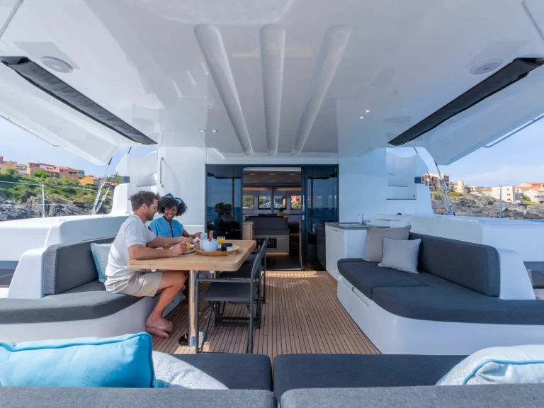 Jachthuur in Álimos - Lagoon Lagoon 51 via SamBoat