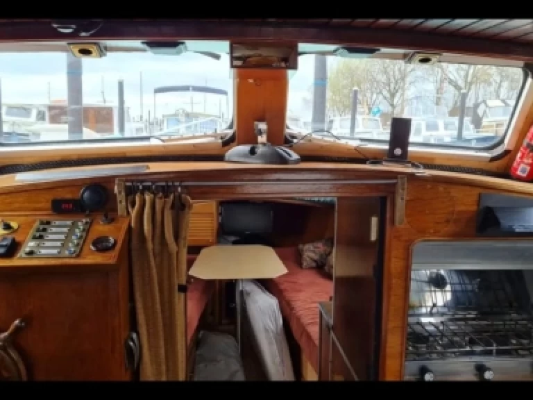 Bootverhuur peereboom kruiser kruiser in Wereld via SamBoat