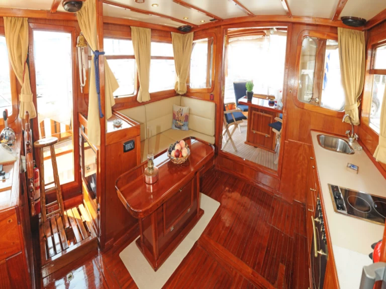  Motor sailer, Custom Made  te huur van particulier of professional in Álimos