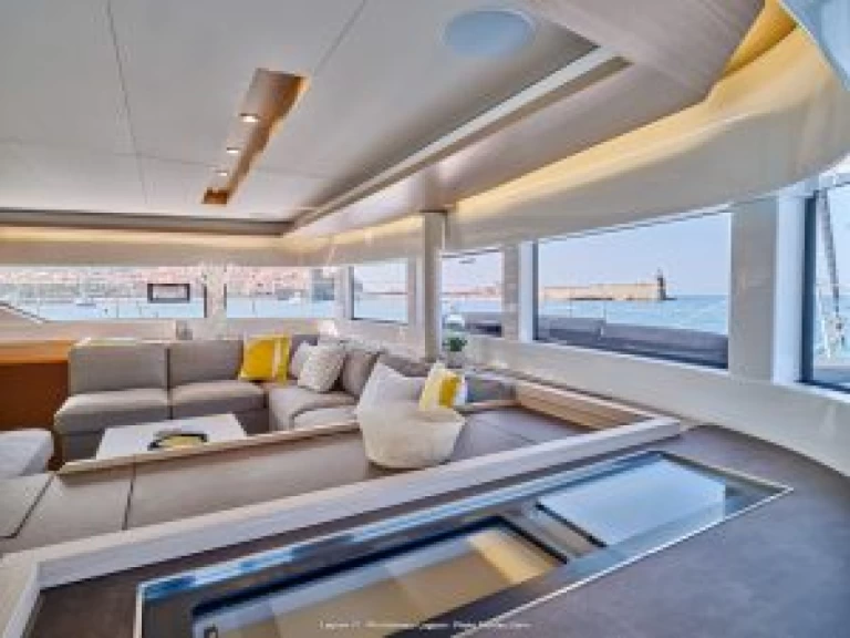 Verhuur Catamaran Lagoon met vaarbewijs