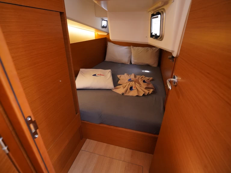 Jeanneau Sun Odyssey 410 te huur van particulier of professional in Rhodes (City)