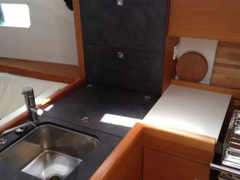 Bootverhuur Jeanneau Sun Odyssey 349 in Lefkáda via SamBoat