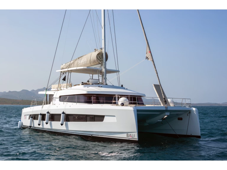 Verhuur Catamaran Bali met vaarbewijs