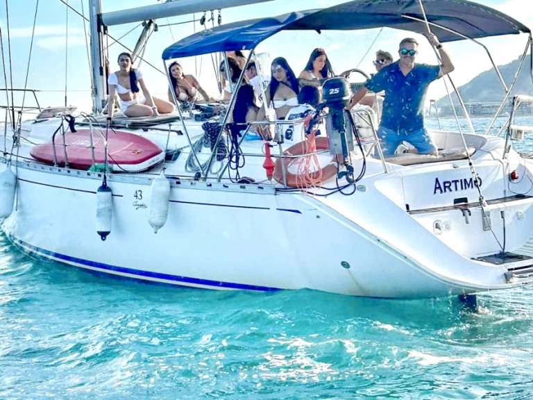 Jachthuur in Port Olímpic of Barcelona - Dufour Dufour 43 Classic via SamBoat