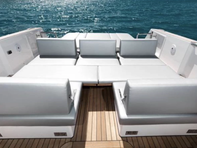 Motorboot te huur in Port de Saint Tropez voor de beste prijs