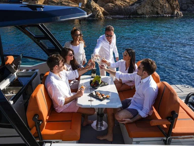 Jachthuur in Cannes - Saxdor Saxdor 320 GTO via SamBoat