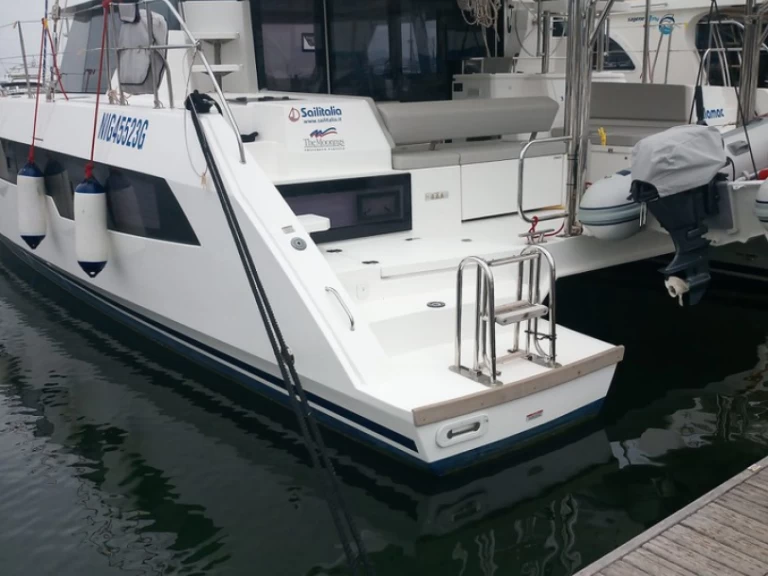 Jachthuur in Cannigione - Leopard Catamarans / Robertson & Caine Leopard 42 - 4 cab. via SamBoat