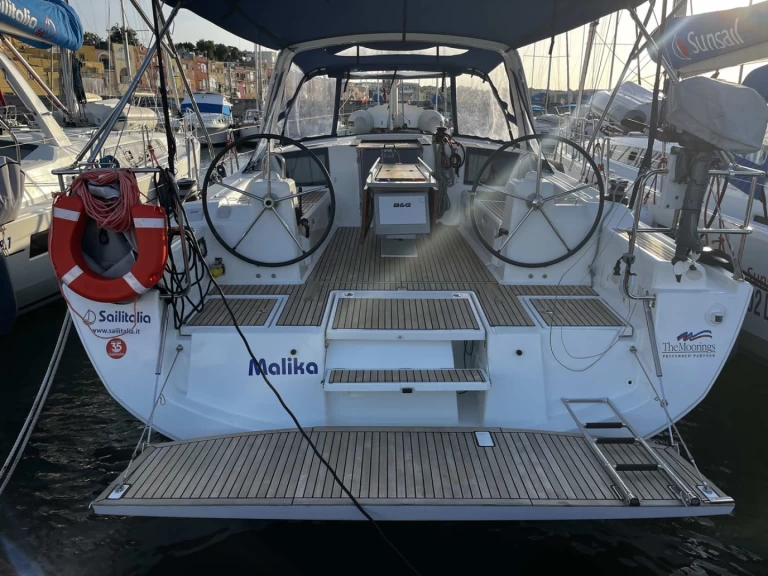 Bootverhuur Bénéteau Oceanis 41.1 in Cannigione via SamBoat