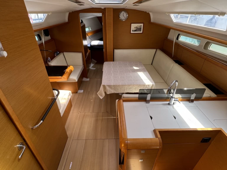 Huur Zeilboot met of zonder schipper Jeanneau in Procida