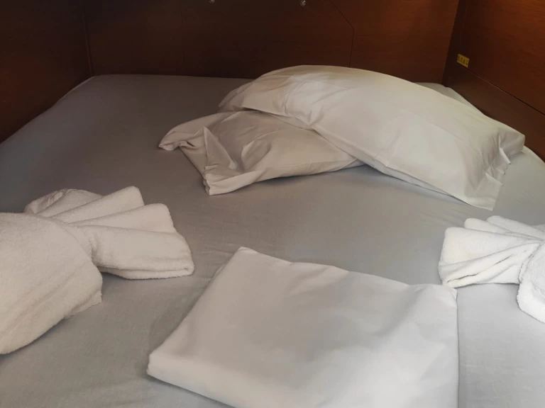 Jeanneau Sun Odyssey 440 te huur van particulier of professional in Furnari