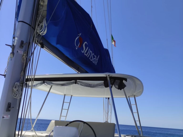 Bootverhuur Furnari goedkoop Lagoon 46