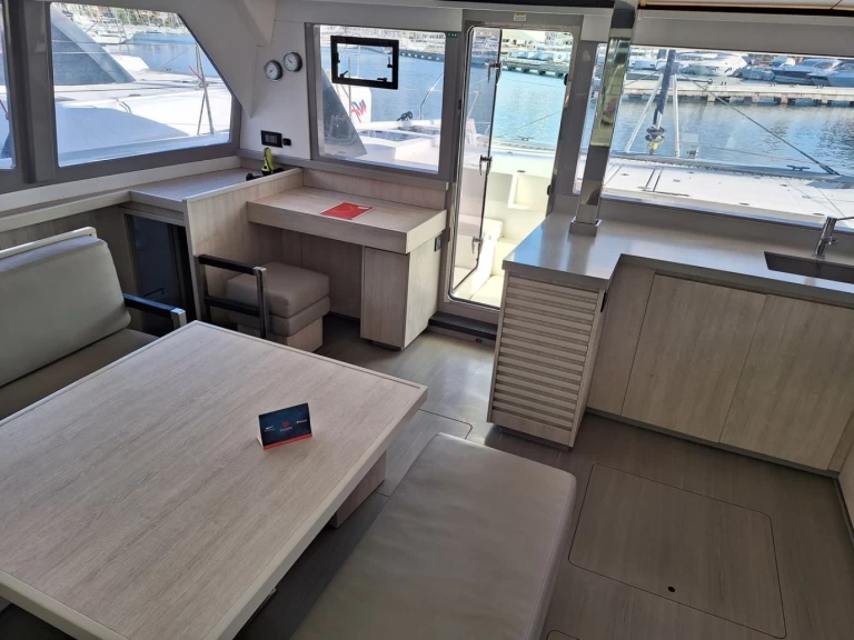 Leopard Catamarans / Robertson & Caine Leopard 45 te huur van particulier of professional in Furnari