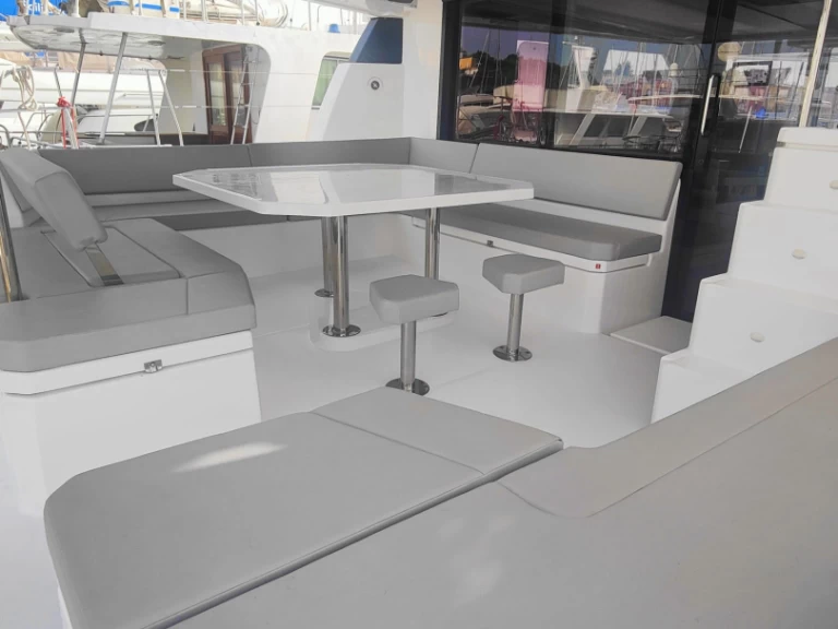 Jachthuur in Procida - Leopard Catamarans / Robertson & Caine Leopard 50 - 5 + 1 cab via SamBoat