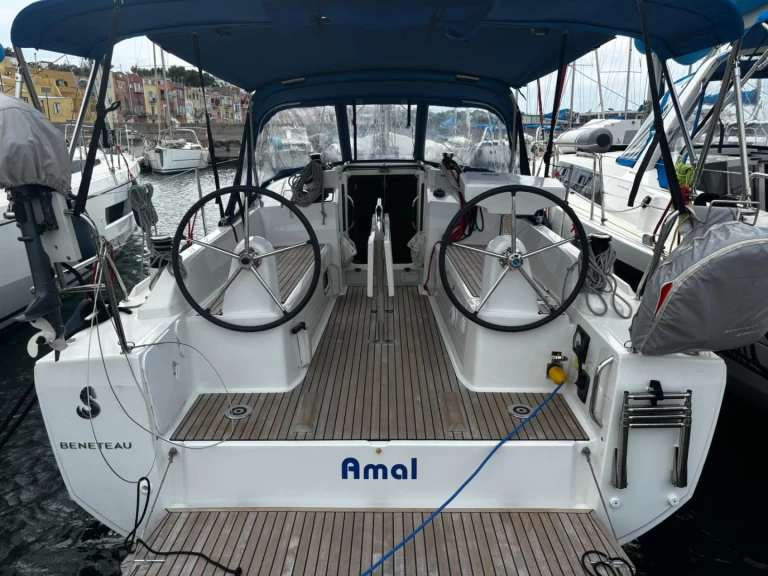 Zeilboot te huur in Procida voor de beste prijs