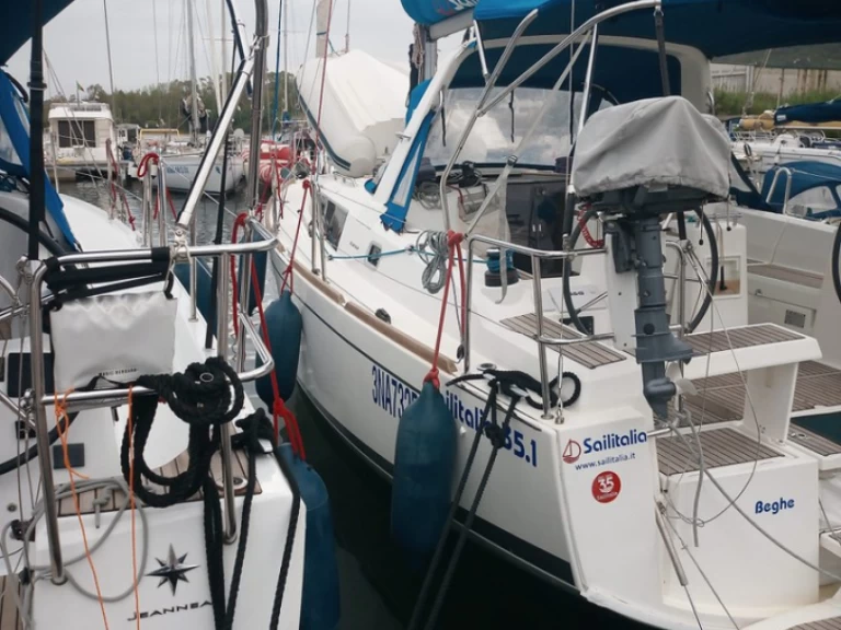Bootverhuur Cannigione goedkoop Oceanis 35.1
