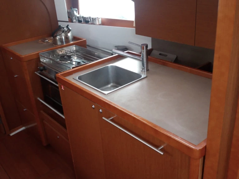 Bootverhuur Bénéteau Oceanis 38 in Cannigione via SamBoat