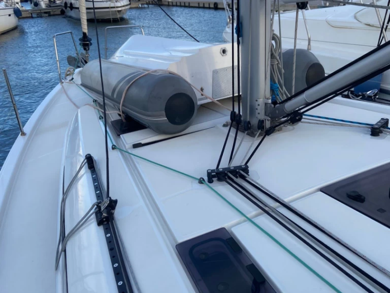 Huur een Bénéteau Oceanis 40.1 in Procida