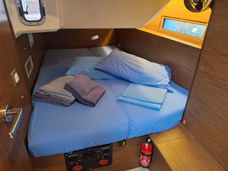 Bootverhuur Bénéteau Oceanis 40.1 in Procida via SamBoat