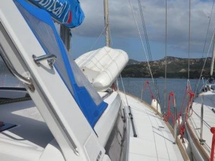 Huur een Bénéteau Oceanis 48 in Cannigione