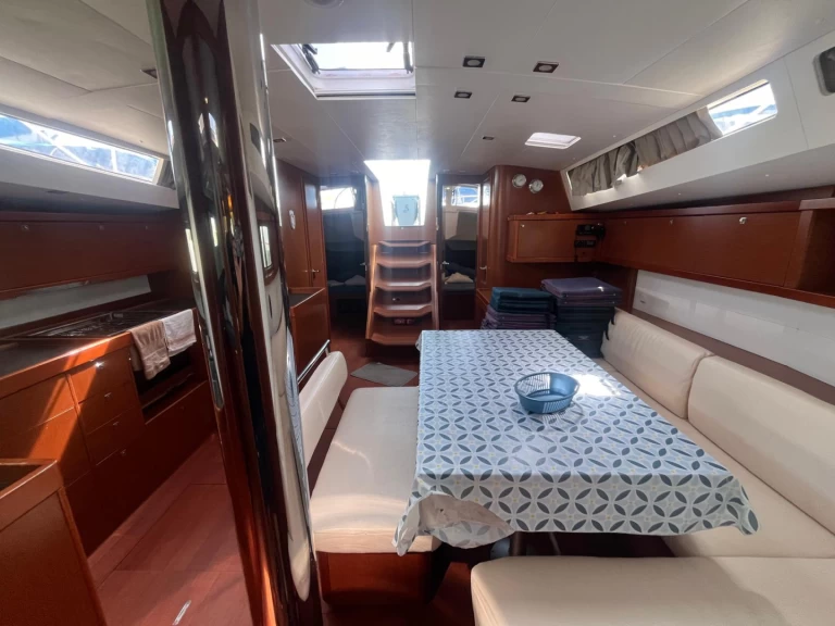 Bénéteau Oceanis 48 te huur van particulier of professional in Cannigione