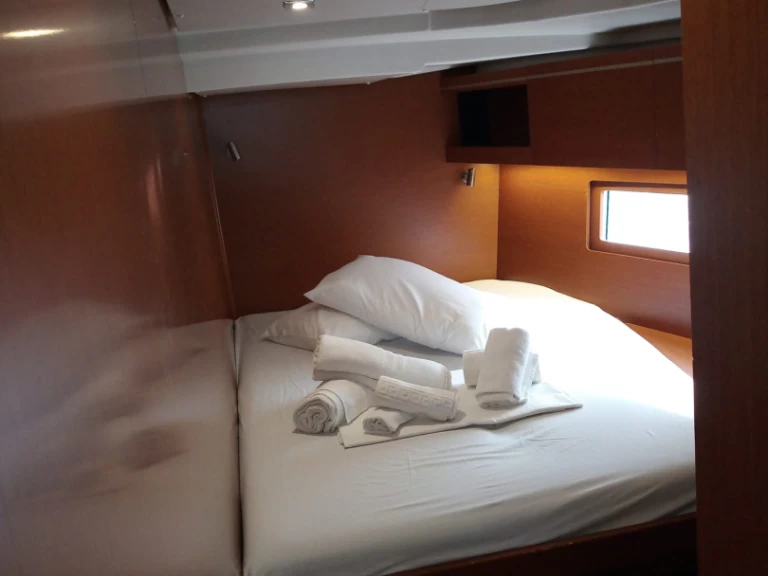 Huur Zeilboot met of zonder schipper Bénéteau in Cannigione