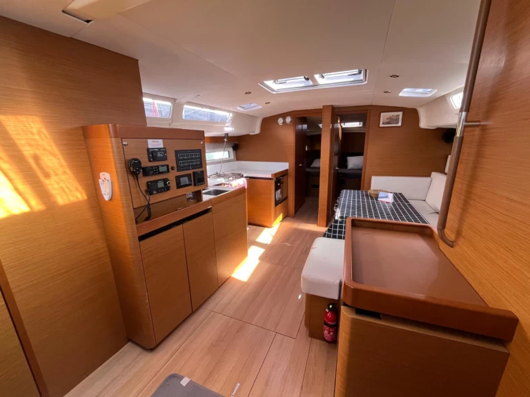 Jeanneau Sun Odyssey 490 te huur van particulier of professional in Cannigione