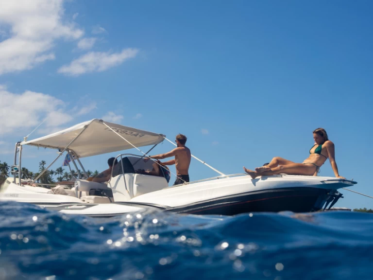 Bootverhuur Saint-Gilles les Bains goedkoop ZAR75