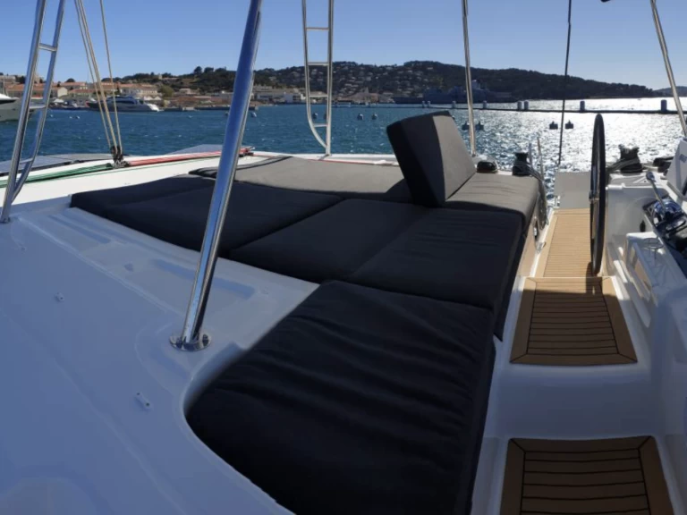 Huur Catamaran met of zonder schipper Lagoon in Figari