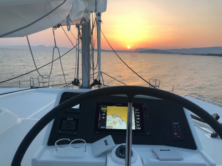Verhuur Catamaran Lagoon met vaarbewijs