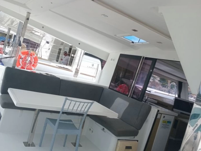 Catamaran te huur in Praslin Island voor de beste prijs