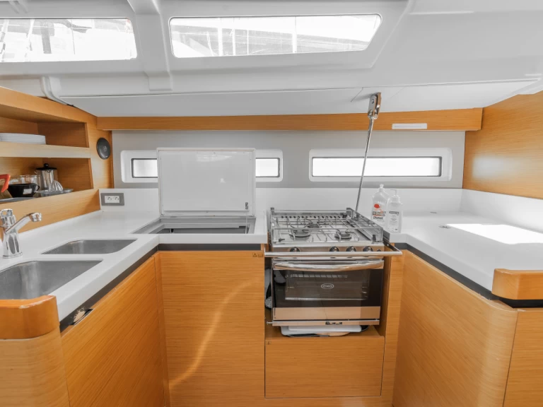 Verhuur Zeilboot in Benítses - Jeanneau Sun Odyssey 490