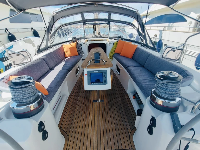 Zeilboot te huur in Golfo Aranci voor de beste prijs