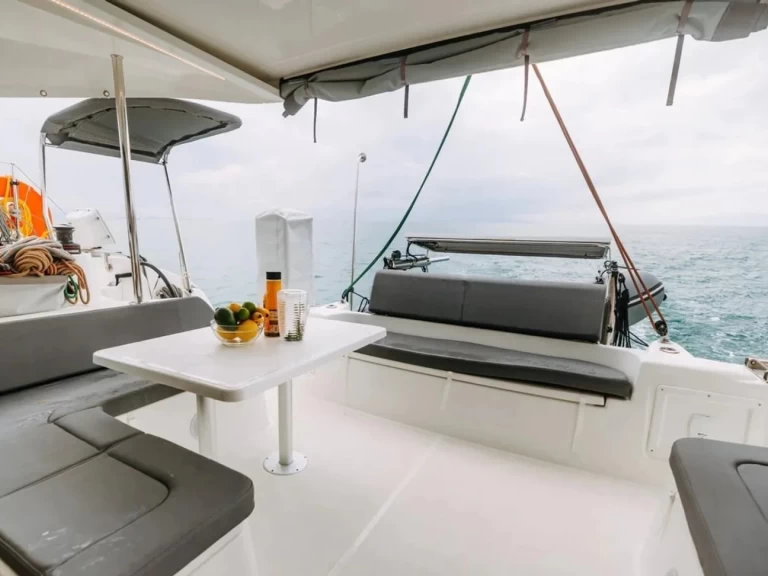 Huur Catamaran met of zonder schipper Excess in Fiskárdo