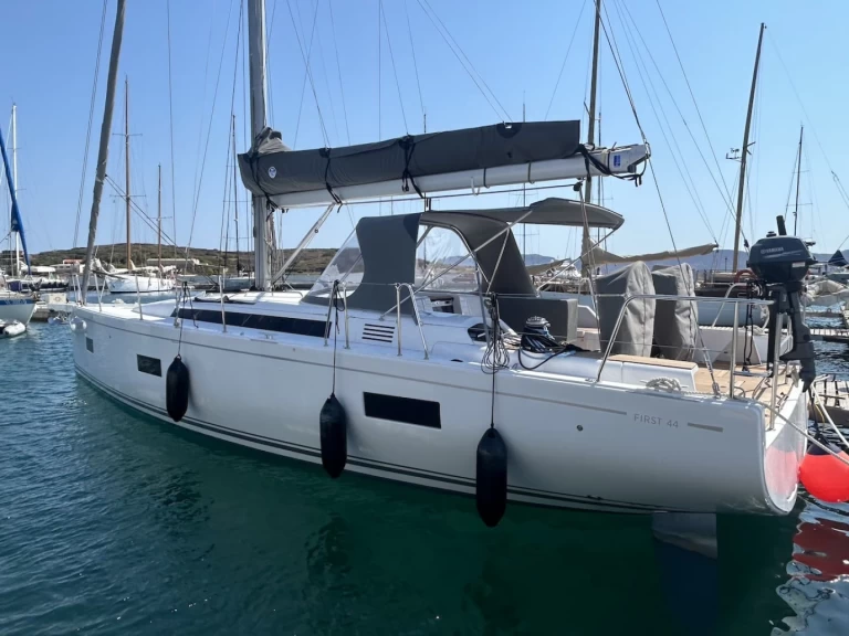 Verhuur Zeilboot Bénéteau met vaarbewijs