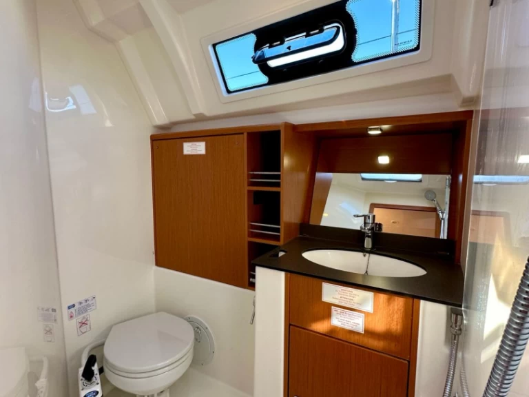 Verhuur Zeilboot Bavaria met vaarbewijs