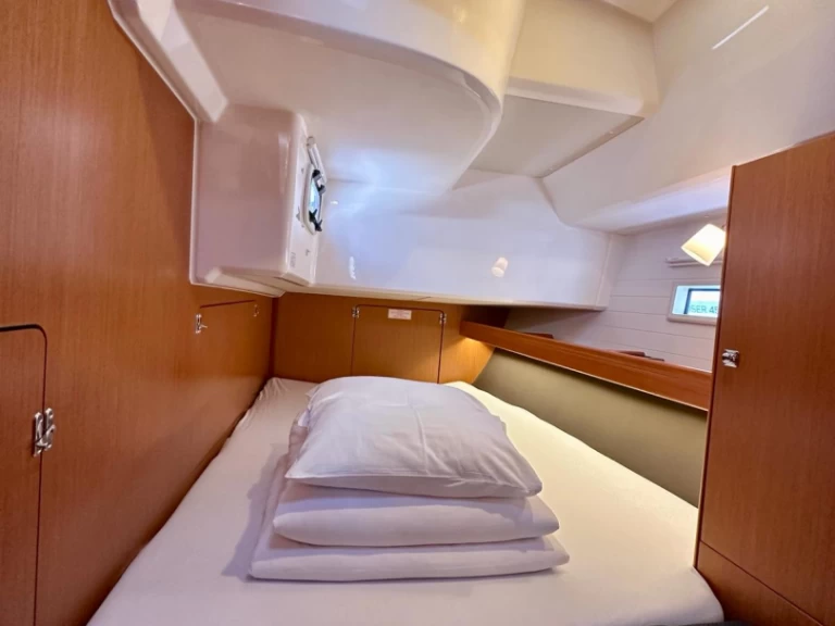 Huur een Bavaria Cruiser 46 in Sukošan