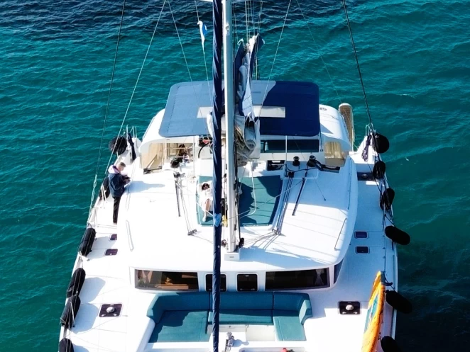 Verhuur Catamaran in Álimos - Lagoon Lagoon 450 F