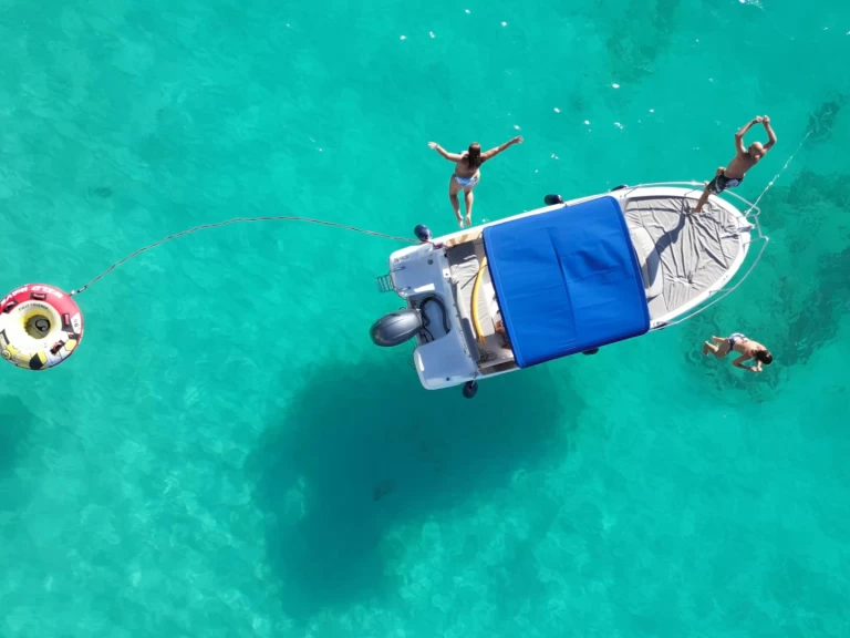 Huur Motorboot met of zonder schipper Jeanneau in Marigot