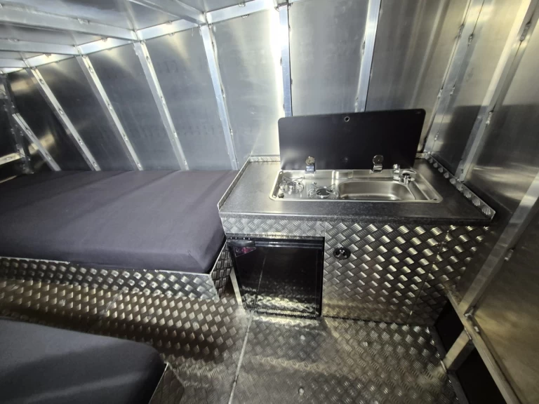 Jachthuur in Caix - ARYNBOAT 530E via SamBoat