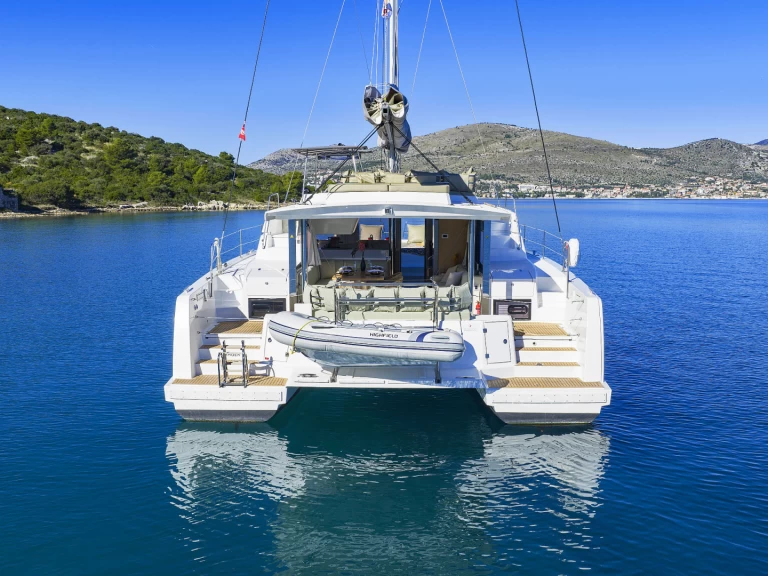 Bali Bali 4.4 te huur van particulier of professional in Seget Donji