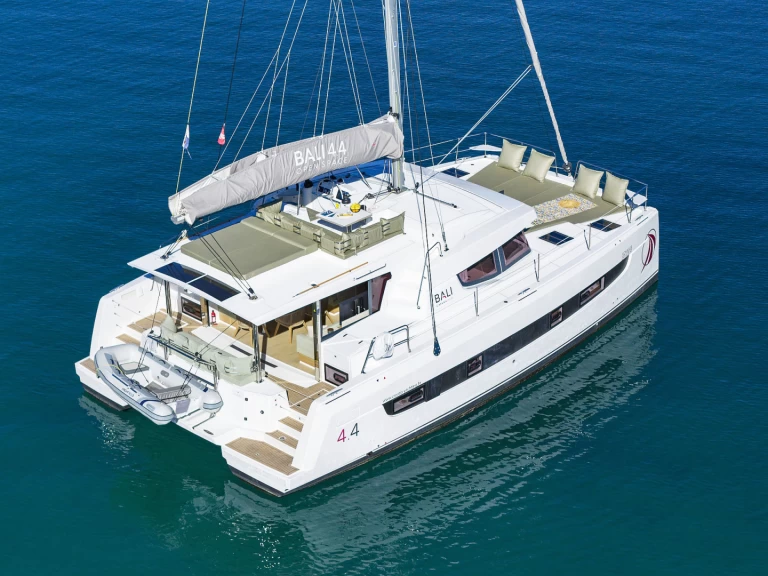 Huur een Bali Bali 4.4 in Seget Donji