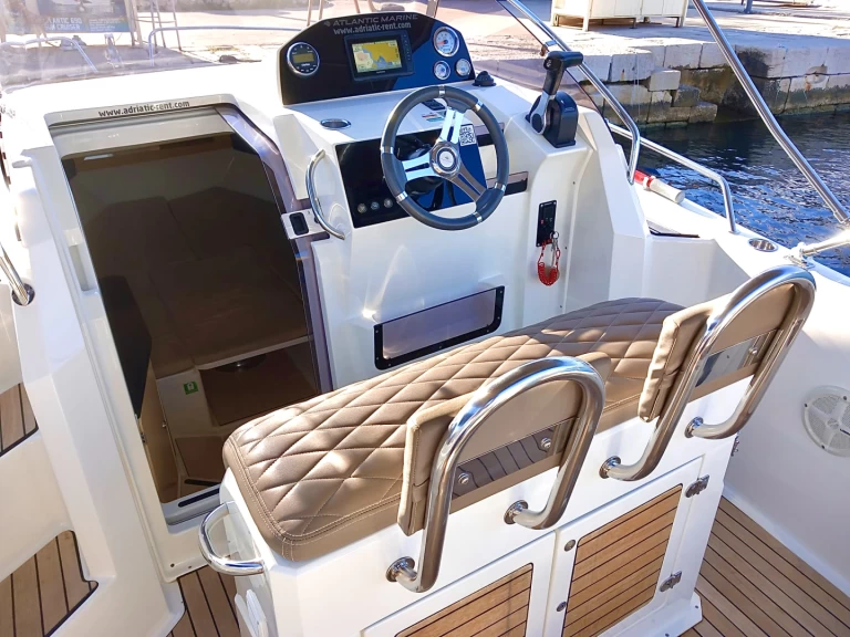 Verhuur Motorboot in Tribunj - Atlantic ATLANTIC 750 SUN CRUISER