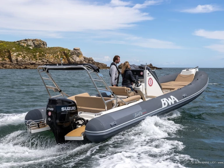 Bwa Sport 26 GTO te huur van particulier of professional in La Trinité-sur-Mer